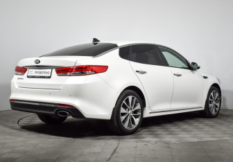 Подержанный автомобиль Kia Optima Sedan 2017 года (5 фото)