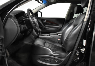 Подержанный автомобиль Infiniti EX 2012 года (11 фото)