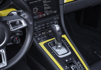 Подержанный автомобиль Porsche Boxster 2020 года (27 фото)