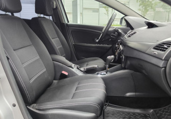Подержанный автомобиль Renault Megane Hatchback 2013 года (9 фото)
