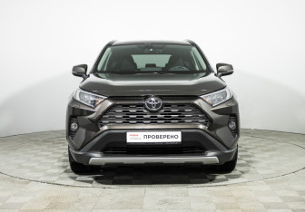 Подержанный автомобиль Toyota RAV4 2021 года (2 фото)