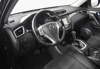 Подержанный автомобиль Nissan X-Trail 2018 года (9 фото)