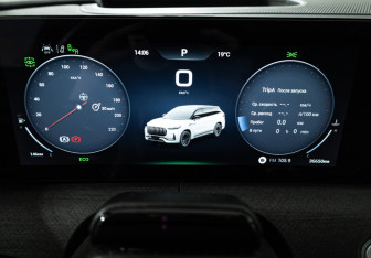 Подержанный автомобиль Jaecoo J8 2024 года (12 фото)