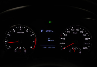 Подержанный автомобиль Kia Rio Hatchback 2018 года (19 фото)