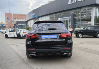Подержанный автомобиль Mercedes-Benz GLC Coupe 2020 года (5 фото)