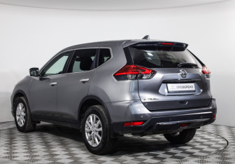 Подержанный автомобиль Nissan X-Trail 2019 года (5 фото)