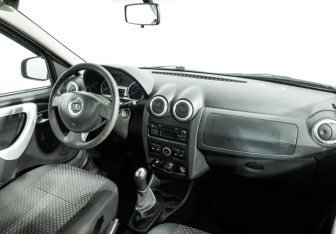 Подержанный автомобиль LADA (ВАЗ) Largus Wagon 2014 года (9 фото)