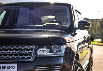 Подержанный автомобиль Land Rover Range Rover 2016 года (2 фото)