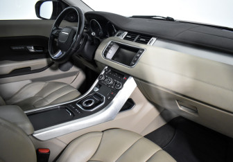 Подержанный автомобиль Land Rover Range Rover Evoque 2012 года (14 фото)