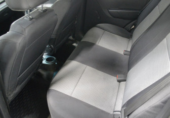 Подержанный автомобиль Chevrolet Aveo Hatchback 2010 года (11 фото)