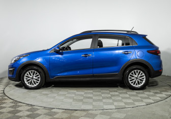 Подержанный автомобиль Kia Rio Hatchback 2020 года (8 фото)