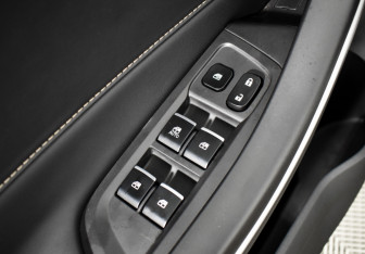 Новый Москвич 3 2025 (18 фото)