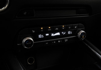 Подержанный автомобиль Mazda CX-5 2021 года (16 фото)