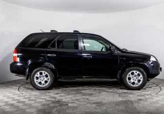Подержанный автомобиль Acura MDX 2002 года (4 фото)