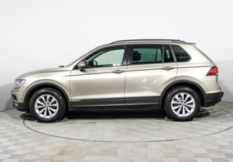 Подержанный автомобиль Volkswagen Tiguan 2019 года (8 фото)