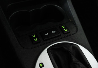 Подержанный автомобиль Skoda Fabia Hatchback 2009 года (13 фото)