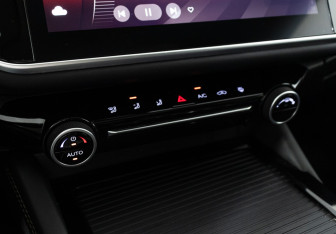 Подержанный автомобиль Omoda S5 2023 года (19 фото)