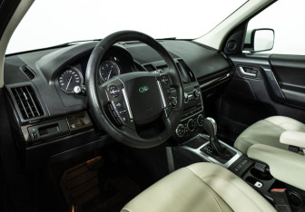 Подержанный автомобиль Land Rover Freelander 2014 года (11 фото)