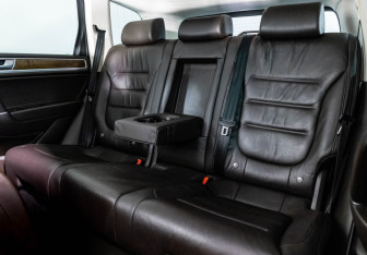 Подержанный автомобиль Volkswagen Touareg 2017 года (27 фото)