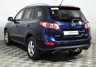 Подержанный автомобиль Hyundai Santa Fe 2010 года (7 фото)