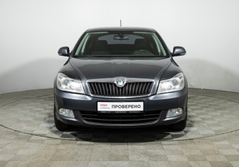 Подержанный автомобиль Skoda Octavia Liftback 2011 года (2 фото)