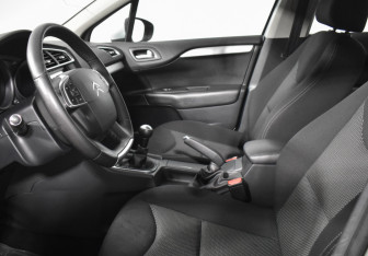 Подержанный автомобиль Citroen C4 Sedan 2014 года (10 фото)