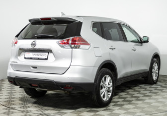 Подержанный автомобиль Nissan X-Trail 2017 года (5 фото)