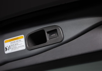 Подержанный автомобиль Mitsubishi Outlander 2022 года (31 фото)