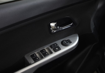 Подержанный автомобиль Kia Rio Hatchback 2014 года (15 фото)