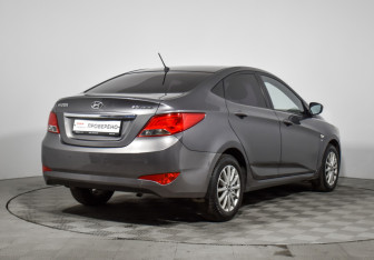 Подержанный автомобиль Hyundai Solaris Sedan 2014 года (5 фото)