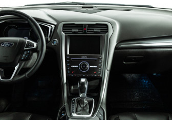 Подержанный автомобиль Ford Mondeo Sedan 2016 года (14 фото)