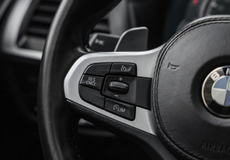 Подержанный автомобиль BMW X3 2019 года (16 фото)