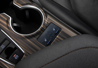 Подержанный автомобиль Toyota Camry Sedan 2019 года (13 фото)