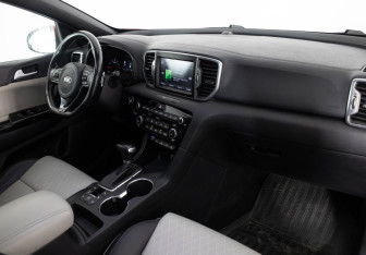 Подержанный автомобиль Kia Sportage 2016 года (17 фото)