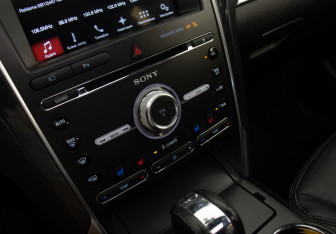 Подержанный автомобиль Ford Explorer 2017 года (15 фото)