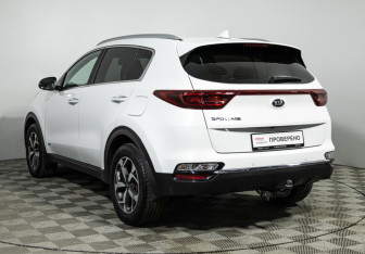 Подержанный автомобиль Kia Sportage 2021 года (7 фото)