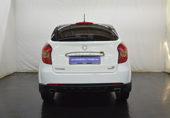 Подержанный автомобиль SsangYong Actyon 2011 года (6 фото)