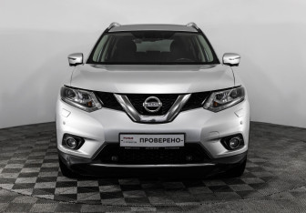Подержанный автомобиль Nissan X-Trail 2018 года (2 фото)