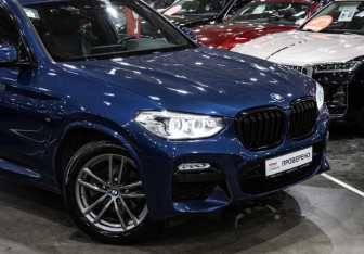 Подержанный автомобиль BMW X3 2018 года (5 фото)