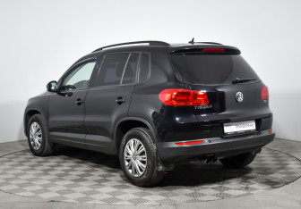 Подержанный автомобиль Volkswagen Tiguan 2014 года (7 фото)
