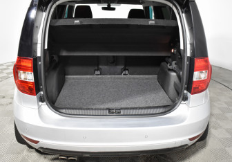 Подержанный автомобиль Skoda Yeti 2017 года (16 фото)