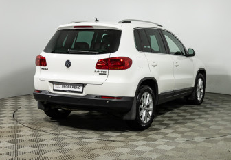 Подержанный автомобиль Volkswagen Tiguan 2012 года (5 фото)