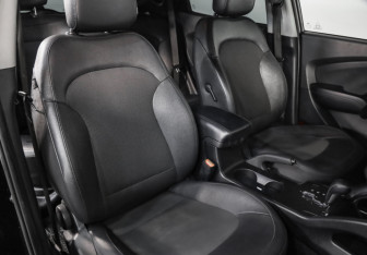 Подержанный автомобиль Hyundai ix35 2014 года (20 фото)