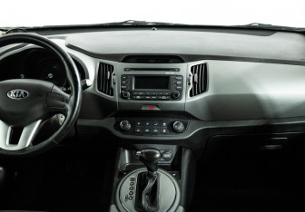 Подержанный автомобиль Kia Sportage 2015 года (14 фото)