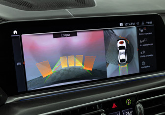 Подержанный автомобиль BMW X6 2021 года (21 фото)