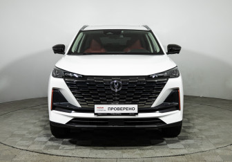 Подержанный автомобиль Changan CS55PLUS 2024 года (2 фото)