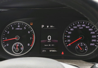 Подержанный автомобиль Kia K5 2020 года (19 фото)