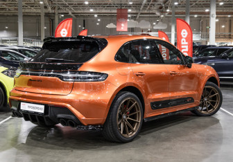 Подержанный автомобиль Porsche Macan 2016 года (11 фото)