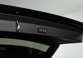 Подержанный автомобиль BMW X3 2021 года (23 фото)