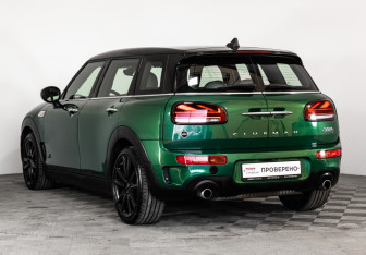 Подержанный автомобиль MINI Clubman Wagon 2019 года (7 фото)